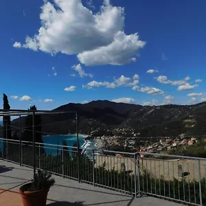 quinto-canto-moneglia.hotelitalianriviera.com/